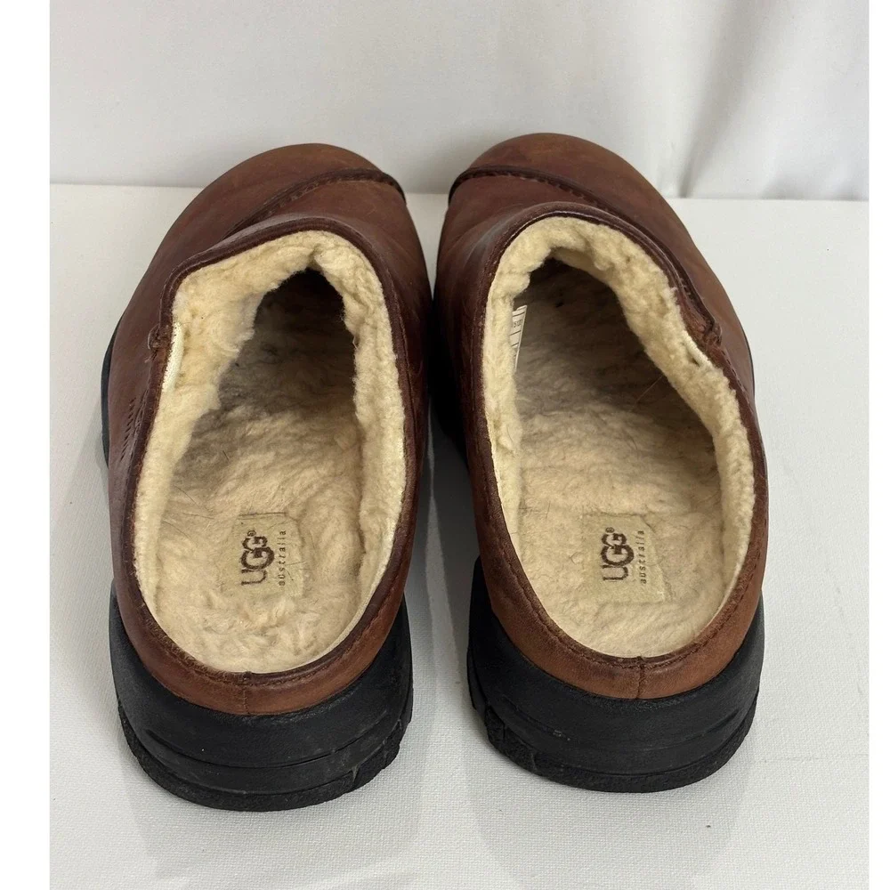 UGG Australia 5120 Leather Shearling Lined Clogs Mules Brown Mens 8 Womens 10